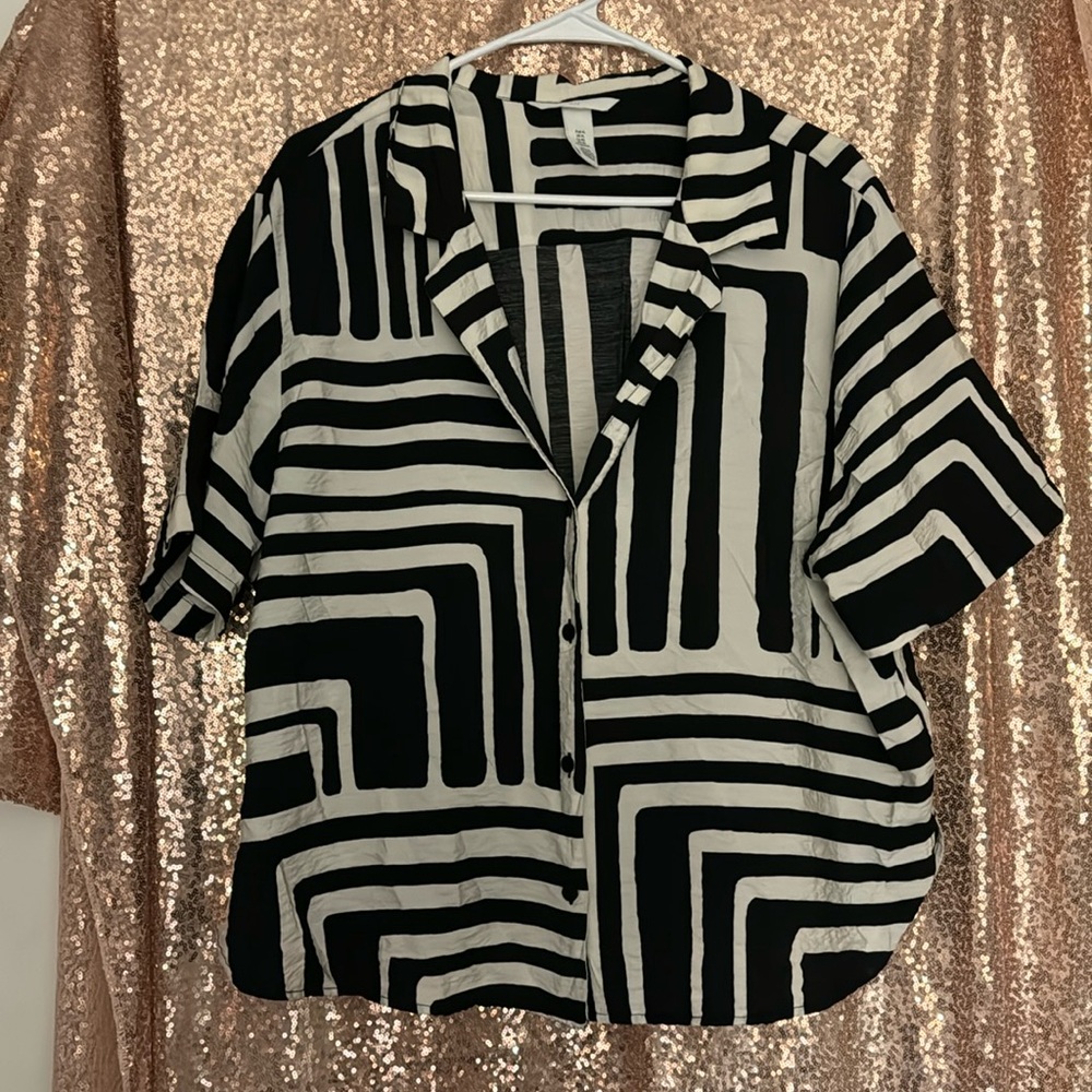 Short sleeve blouse H&M